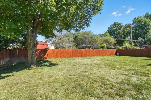 6045 Pine Glen Lane, Dayton, OH 45424