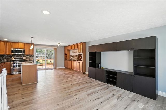 6045 Pine Glen Lane, Dayton, OH 45424