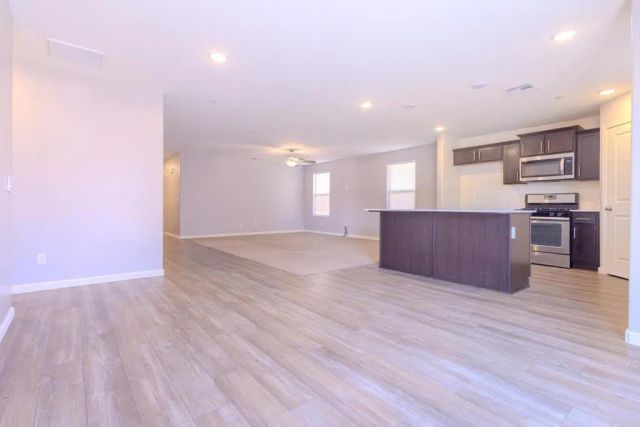 5803 Vespucci Avenue, Bakersfield, CA 93313
