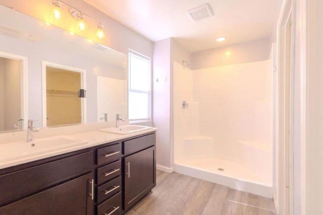 5803 Vespucci Avenue, Bakersfield, CA 93313
