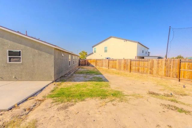 5803 Vespucci Avenue, Bakersfield, CA 93313