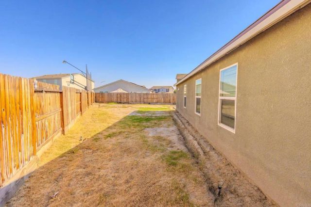 5803 Vespucci Avenue, Bakersfield, CA 93313