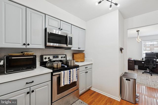 41 ZUMMO WAY, Norristown, PA 19401