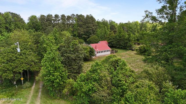 4305 Dixon Road, Robersonville, NC 27871