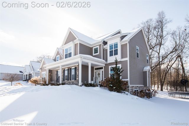 9522 Chalfonte Drive, Green Oak Township, MI 48116