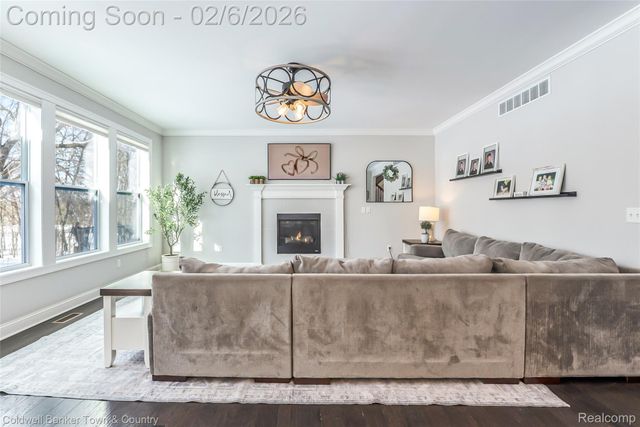 9522 Chalfonte Drive, Green Oak Township, MI 48116