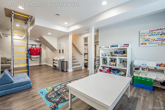 9522 Chalfonte Drive, Green Oak Township, MI 48116