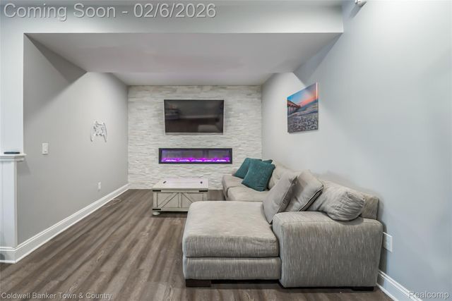 9522 Chalfonte Drive, Green Oak Township, MI 48116