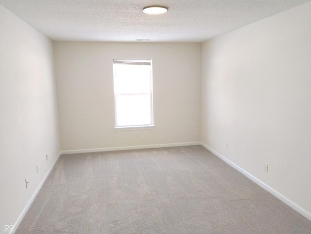 9714 Treyburn Lakes Drive, Indianapolis, IN 46239