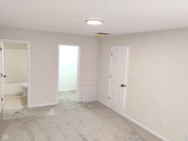 9714 Treyburn Lakes Drive, Indianapolis, IN 46239