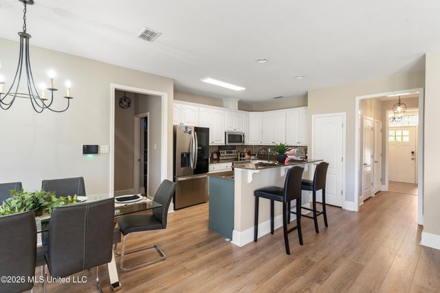 2508 Rue Beaux Chenes, Ocean Springs, MS 39564