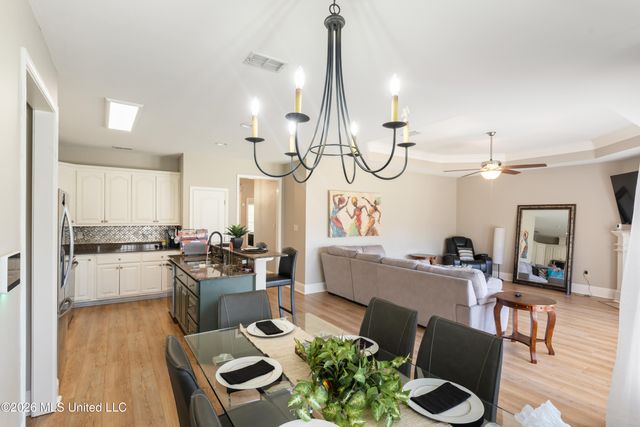 2508 Rue Beaux Chenes, Ocean Springs, MS 39564