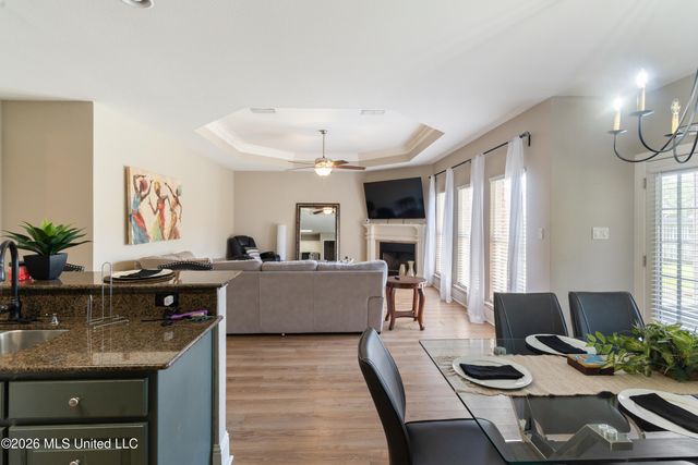 2508 Rue Beaux Chenes, Ocean Springs, MS 39564