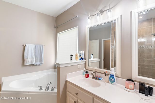 2508 Rue Beaux Chenes, Ocean Springs, MS 39564