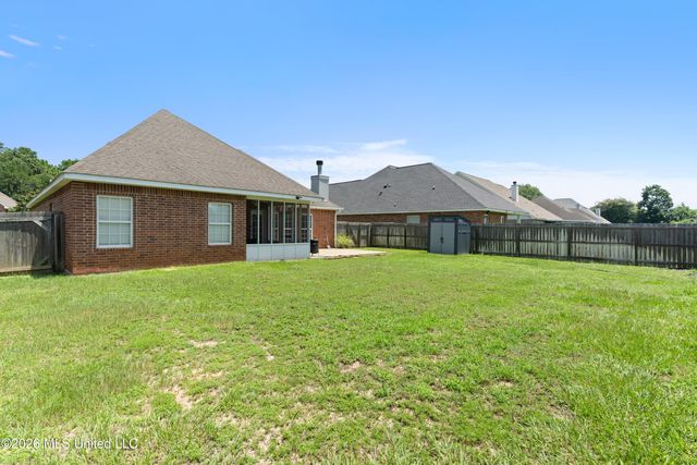 2508 Rue Beaux Chenes, Ocean Springs, MS 39564