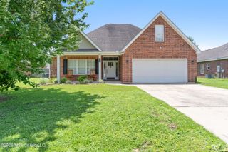 2508 Rue Beaux Chenes, Ocean Springs, MS 39564