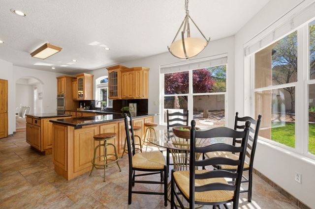 608 Posada Court SE, Albuquerque, NM 87123