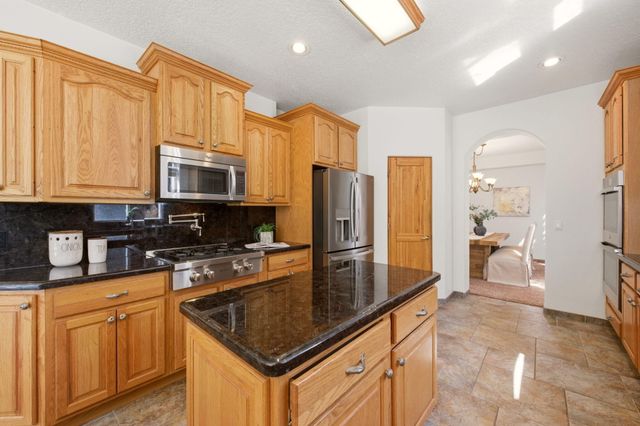 608 Posada Court SE, Albuquerque, NM 87123