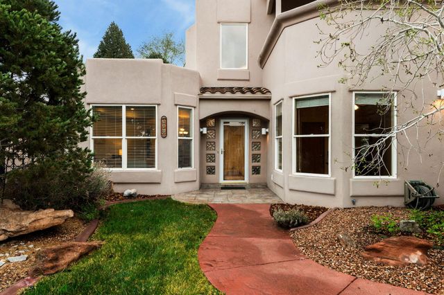 608 Posada Court SE, Albuquerque, NM 87123