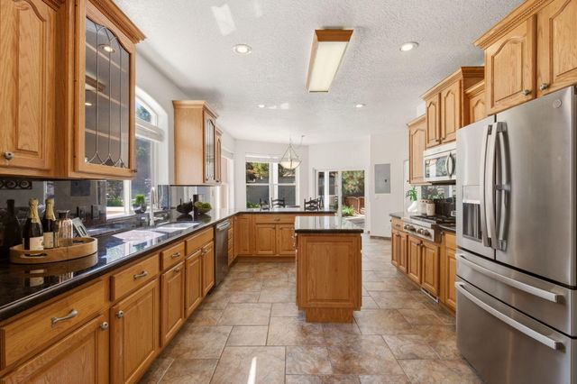 608 Posada Court SE, Albuquerque, NM 87123