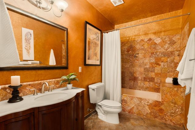 608 Posada Court SE, Albuquerque, NM 87123