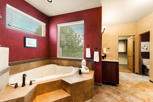 608 Posada Court SE, Albuquerque, NM 87123