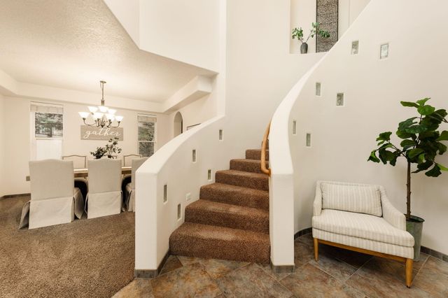 608 Posada Court SE, Albuquerque, NM 87123