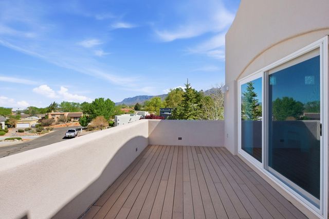 608 Posada Court SE, Albuquerque, NM 87123