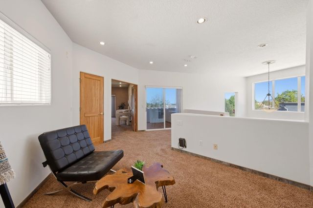 608 Posada Court SE, Albuquerque, NM 87123