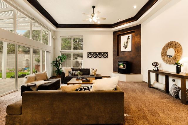 608 Posada Court SE, Albuquerque, NM 87123