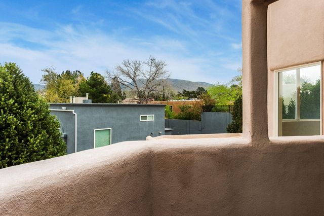 608 Posada Court SE, Albuquerque, NM 87123