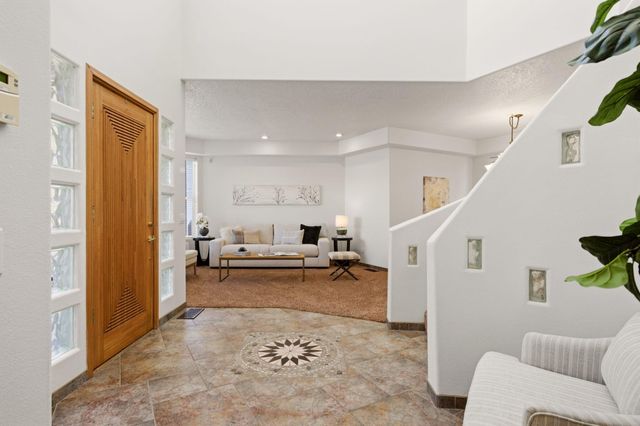 608 Posada Court SE, Albuquerque, NM 87123