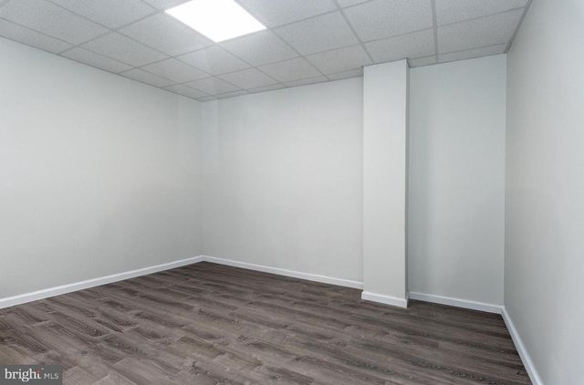 1901 N HOWARD ST, Philadelphia, PA 19122