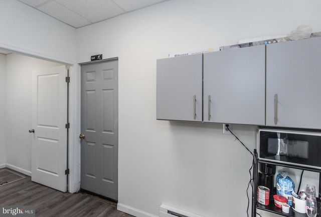 1901 N HOWARD ST, Philadelphia, PA 19122