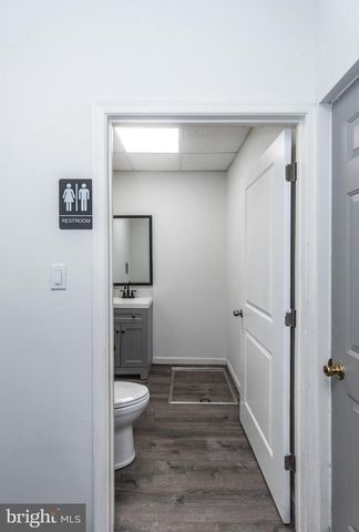 1901 N HOWARD ST, Philadelphia, PA 19122