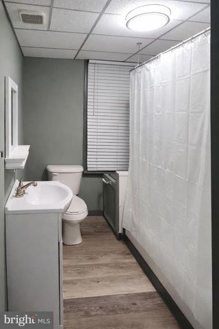 1901 N HOWARD ST, Philadelphia, PA 19122