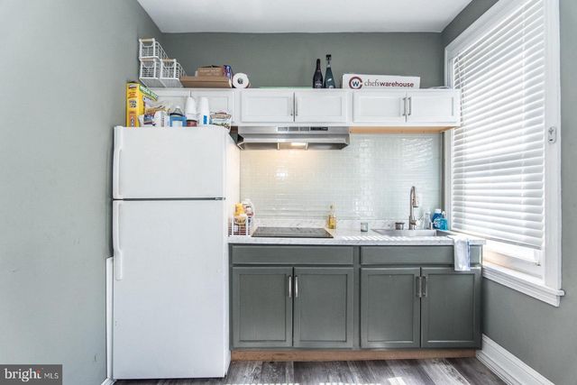 1901 N HOWARD ST, Philadelphia, PA 19122