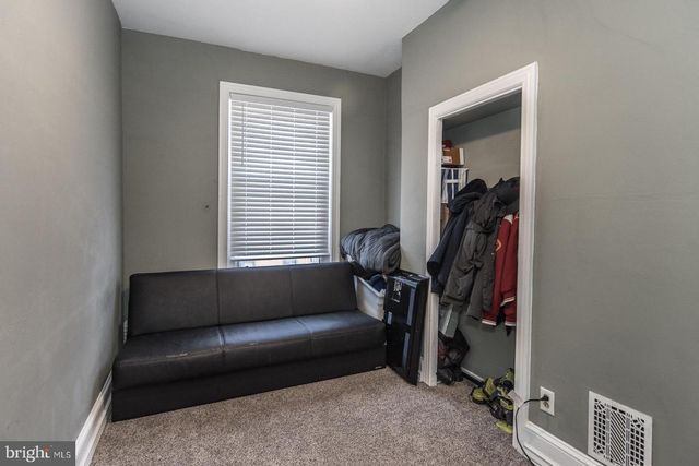 1901 N HOWARD ST, Philadelphia, PA 19122