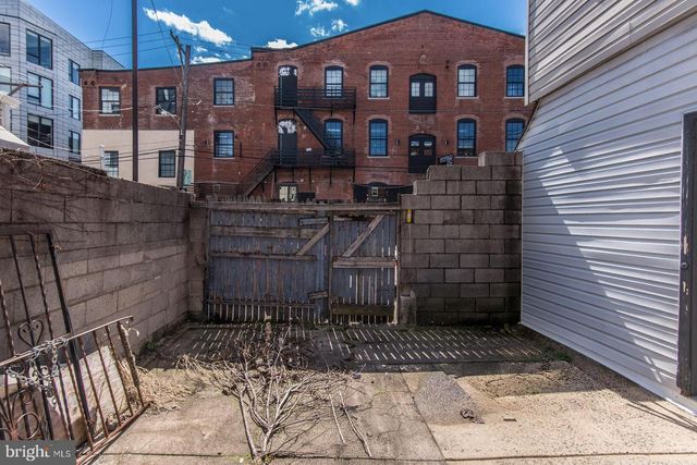 1901 N HOWARD ST, Philadelphia, PA 19122