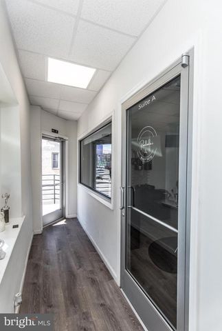 1901 N HOWARD ST, Philadelphia, PA 19122