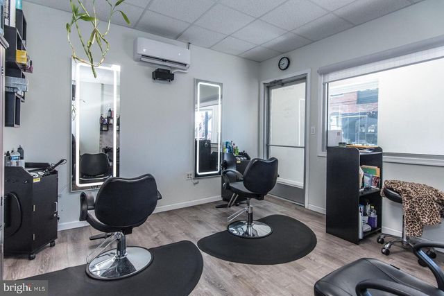 1901 N HOWARD ST, Philadelphia, PA 19122