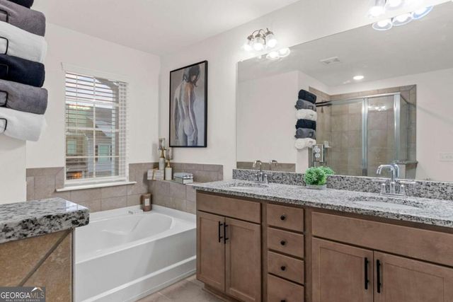 7653 Castle Avenue, Fairburn, GA 30213