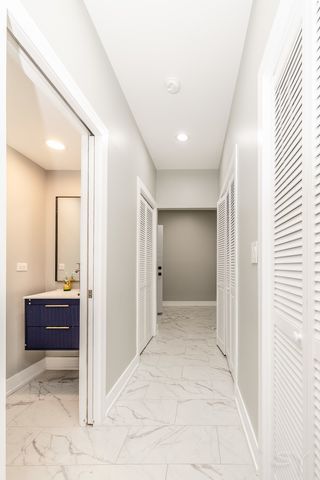 4448 Joliet Avenue, Lyons, IL 60534