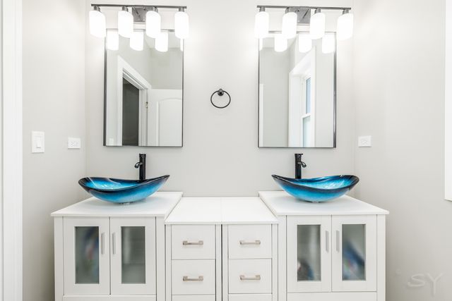 4448 Joliet Avenue, Lyons, IL 60534