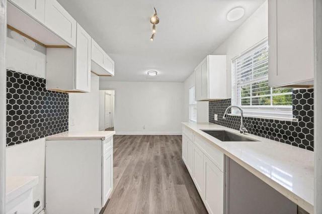 6410 Hartwick Road, Houston, TX 77016