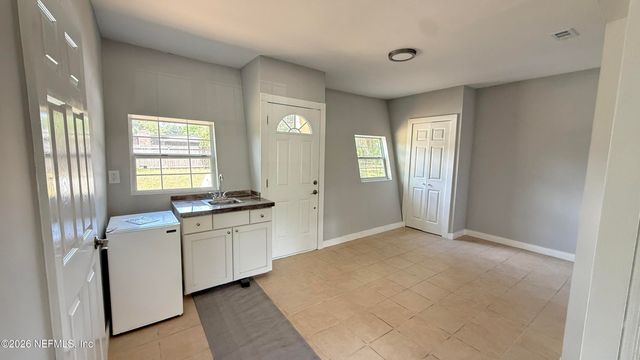 4034 TYNDALE Drive, Jacksonville, FL 32210