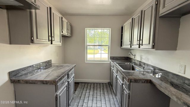 4034 TYNDALE Drive, Jacksonville, FL 32210