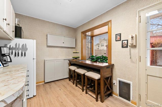 22 Greenway Circle, Syosset, NY 11791