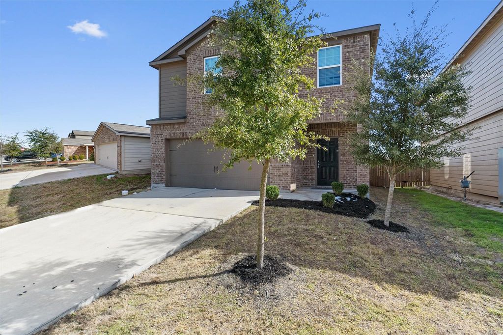 1437 Amy DR, Kyle, TX 78640