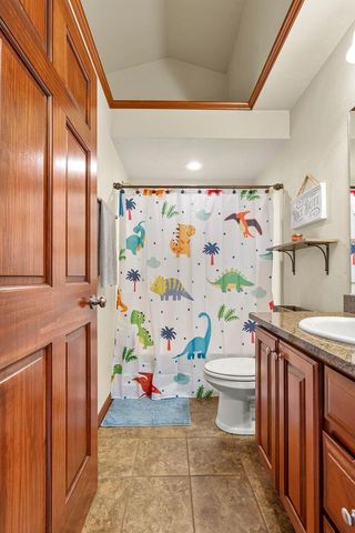 4866 N WREN DRIVE, Appleton, WI 54913